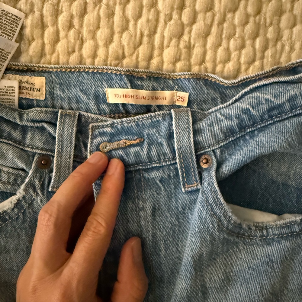 Levi’s Women's 70’s High Slim Straight Jeans